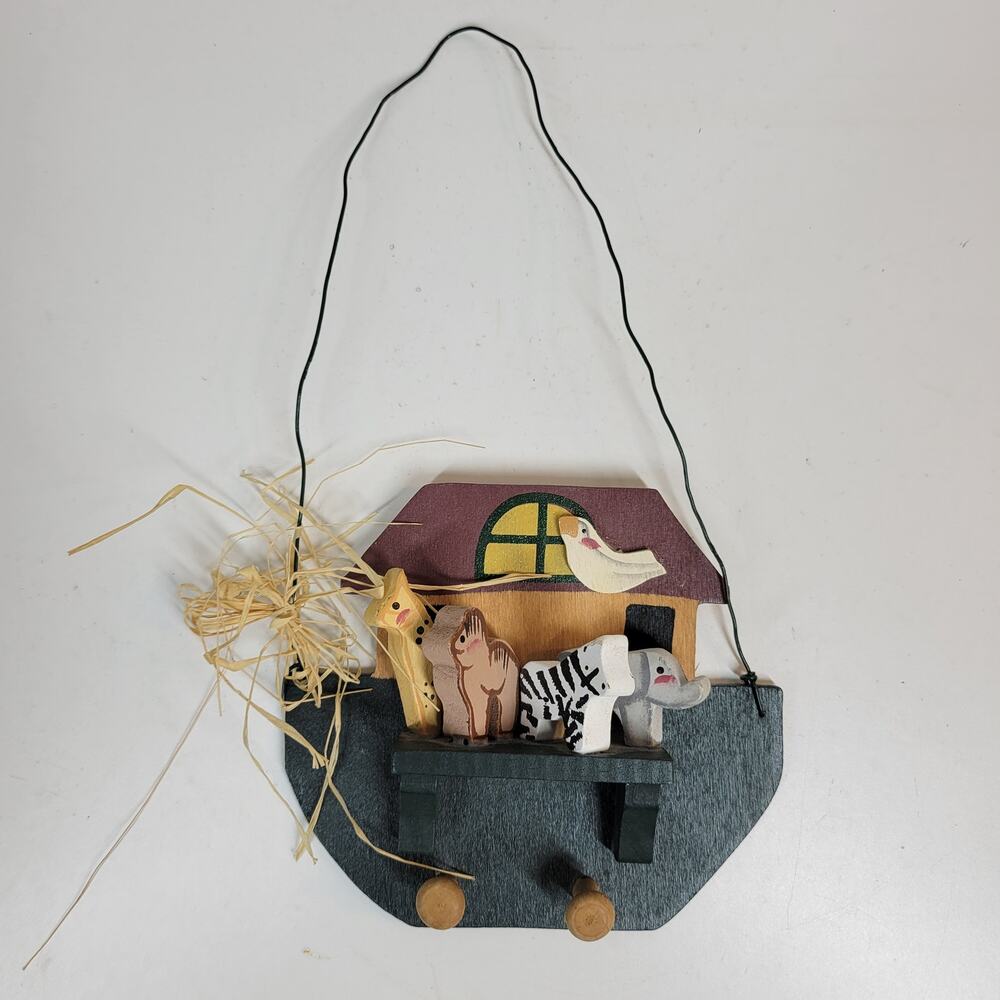 VINTAGE Noahs Ark Hanging Decor 4" Tall Wooden 3D Animals Hand Craft Amish Made‎